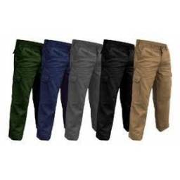 PANTALON CARGO DE GABARDINA