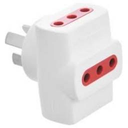 ADAPTADOR NEMA C/TIERRA CONTACTUM (715900)