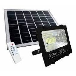 FOCO REFLECTOR C/PANEL SOLAR 40W Y BATERIA FRIO 